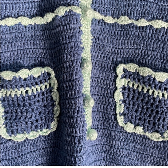 Chasing Unicorns listen to the music crochet mini size small - Picture 8 of 8